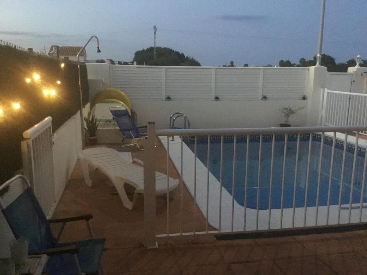 Ferienhaus 4 Bed House, Private Pool Near *